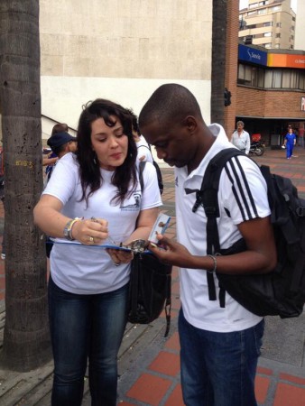 recoleccion de firmas Medellin CamiloGuzmanSa